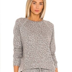 Beyond Yoga Favorite Raglan Crew Pullover Gray Leopard Raglan Top Large L
